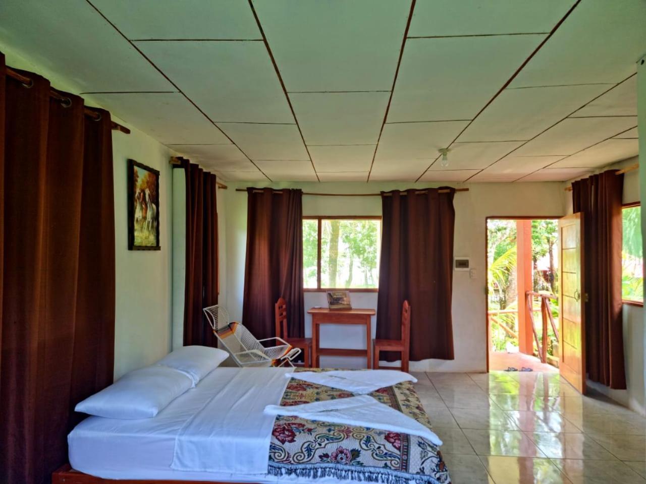 Milia Amazon Lodge Икитос Экстерьер фото